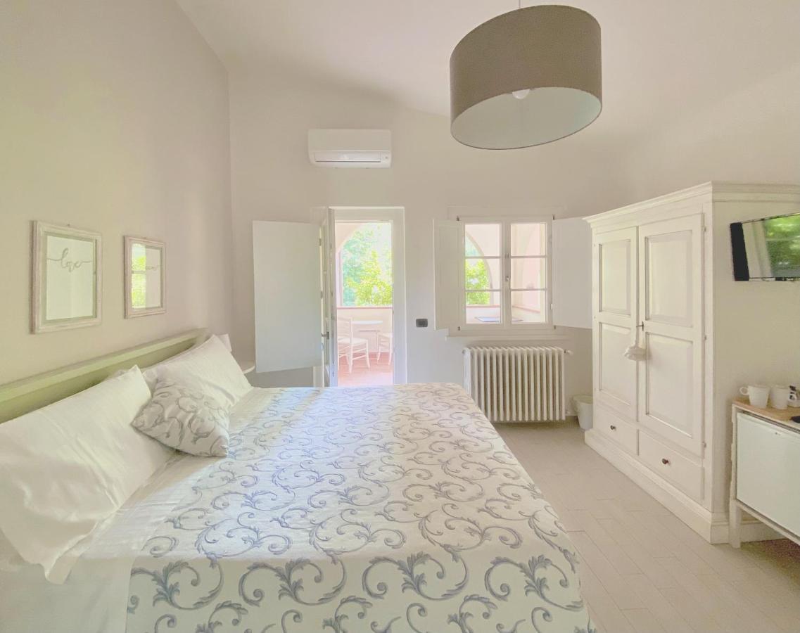 Al Gattosaggio Bed and Breakfast Montecarlo Exteriör bild